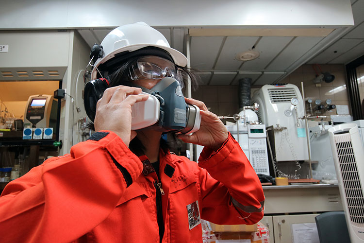 Employer’s Guide to Personal Protective Equipment – Eye & Face Protection